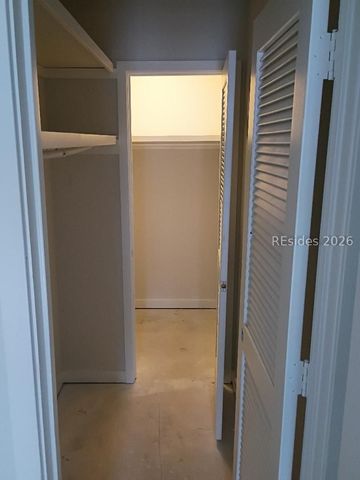 11 Tanglewood Drive E, E 24, Hilton Head Island, SC 29928