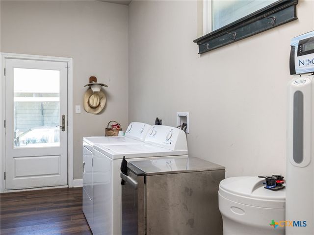 1150 County Road 432, Taylor, TX 76574