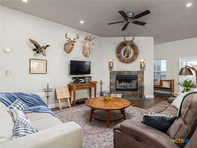 1150 County Road 432, Taylor, TX 76574