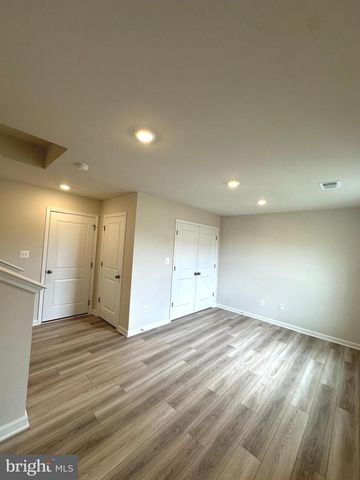 1258 CEDAR VALLEY RD, Ranson, WV 25438