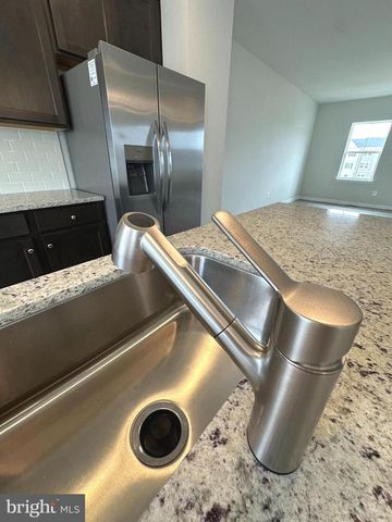 1258 CEDAR VALLEY RD, Ranson, WV 25438