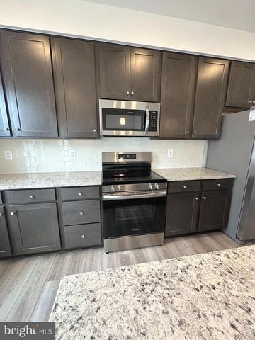 1258 CEDAR VALLEY RD, Ranson, WV 25438