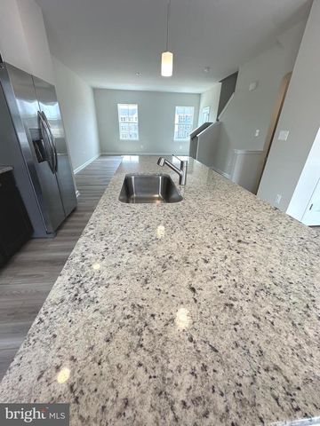 1258 CEDAR VALLEY RD, Ranson, WV 25438