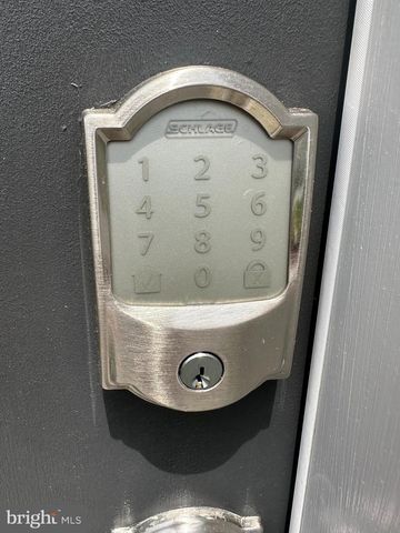 1258 CEDAR VALLEY RD, Ranson, WV 25438