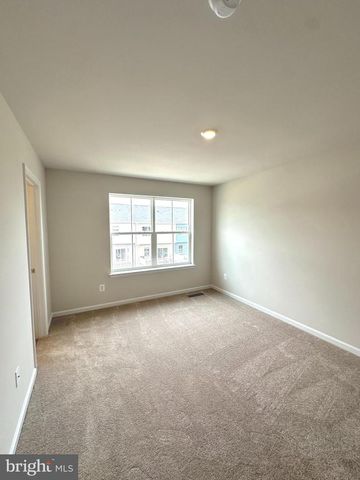 1258 CEDAR VALLEY RD, Ranson, WV 25438