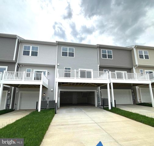 1258 CEDAR VALLEY RD, Ranson, WV 25438