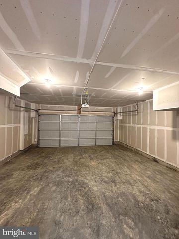 1258 CEDAR VALLEY RD, Ranson, WV 25438