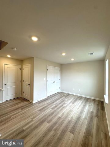 1258 CEDAR VALLEY RD, Ranson, WV 25438