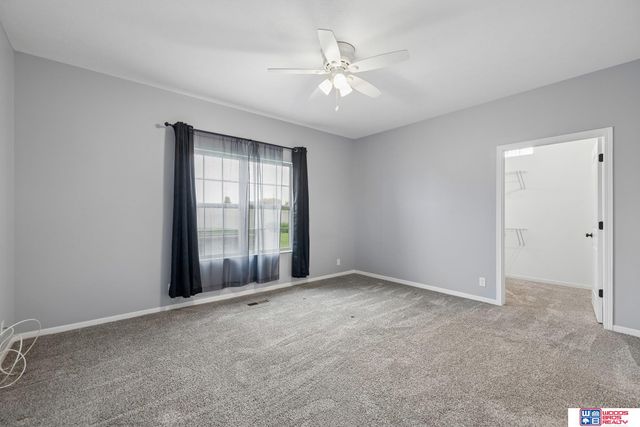 8190 Regent Drive, Lincoln, NE 68507