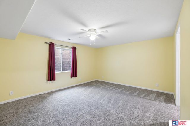 8190 Regent Drive, Lincoln, NE 68507