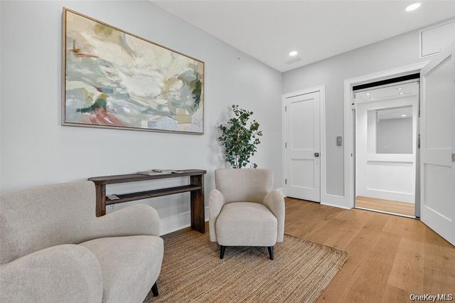 1816 Soundview Court, Yorktown Heights, NY 10598