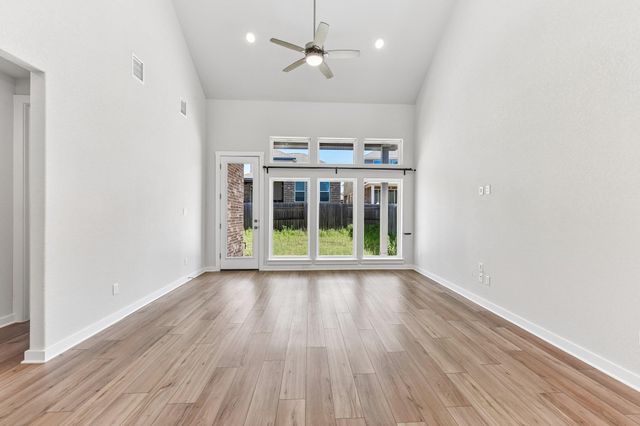 2213 Stampede DR, Leander, TX 78641