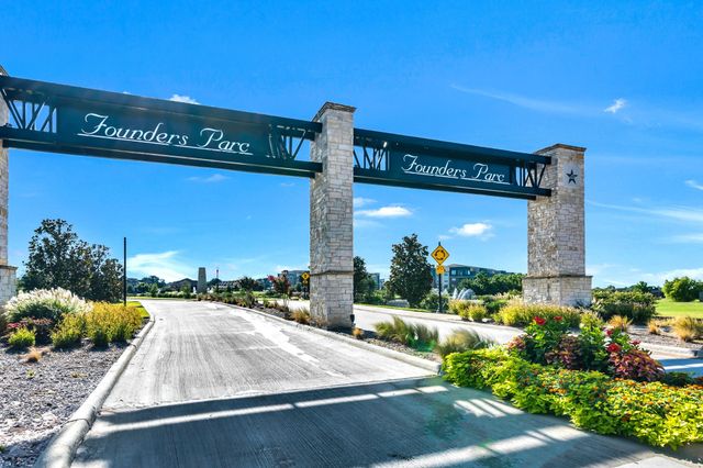910 Estelle Drive, Euless, TX 76040