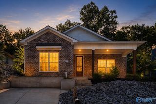 617 Wellingburg Road SE, Huntsville, AL 35803