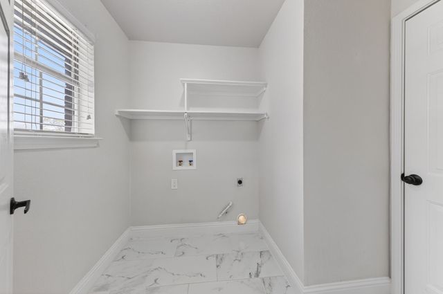 607 Rawlins Drive, Lancaster, TX 75146