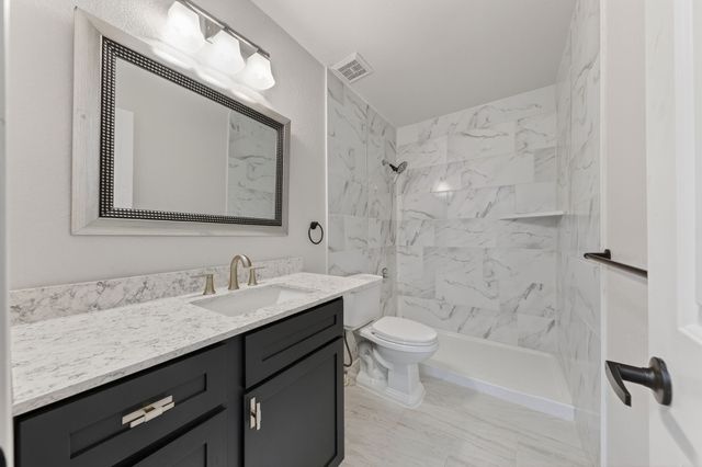 607 Rawlins Drive, Lancaster, TX 75146