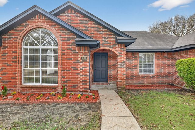 607 Rawlins Drive, Lancaster, TX 75146