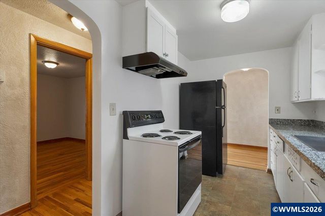 648-658 Breys Av NE, Salem, OR 97301