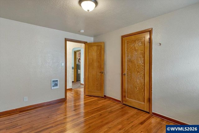 648-658 Breys Av NE, Salem, OR 97301