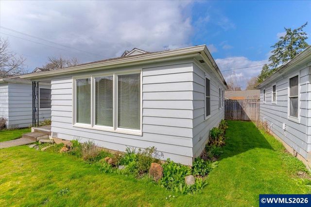 648-658 Breys Av NE, Salem, OR 97301