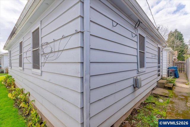 648-658 Breys Av NE, Salem, OR 97301