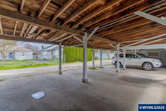 648-658 Breys Av NE, Salem, OR 97301