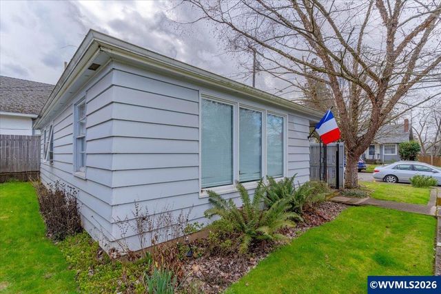 648-658 Breys Av NE, Salem, OR 97301