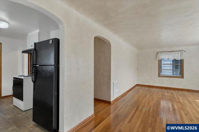 648-658 Breys Av NE, Salem, OR 97301