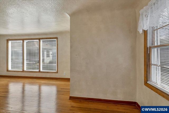 648-658 Breys Av NE, Salem, OR 97301