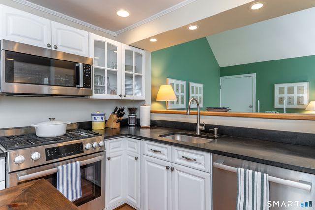 87 Canaan Road 3F, Salisbury, CT 06068