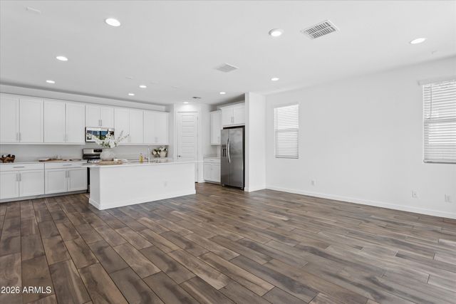 2531 W Hidalgo Avenue, Phoenix, AZ 85041