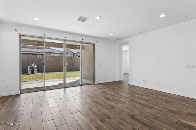 2531 W Hidalgo Avenue, Phoenix, AZ 85041