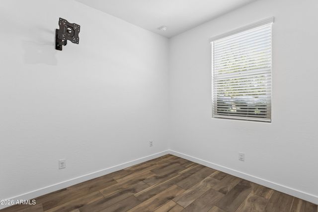 2531 W Hidalgo Avenue, Phoenix, AZ 85041