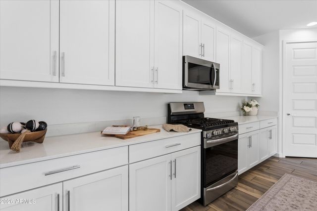 2531 W Hidalgo Avenue, Phoenix, AZ 85041