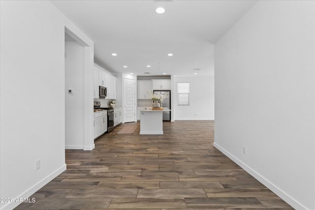 2531 W Hidalgo Avenue, Phoenix, AZ 85041
