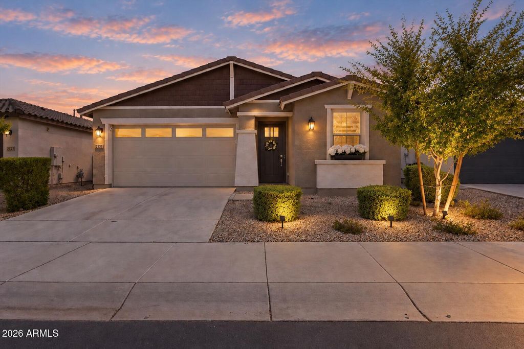 2531 W Hidalgo Avenue, Phoenix, AZ 85041