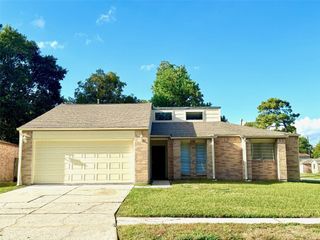 2435 Summer Spring Drive, Spring, TX 77373
