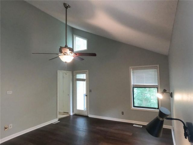 510 Wood Valley Trc, Roswell, GA 30076