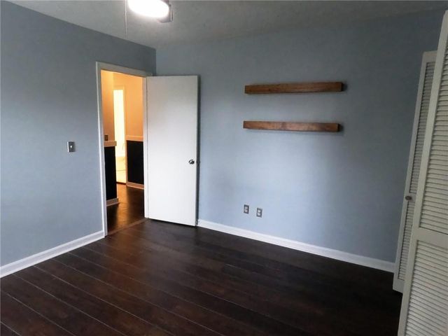 510 Wood Valley Trc, Roswell, GA 30076