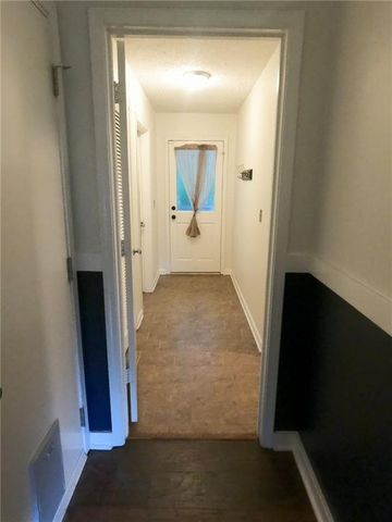 510 Wood Valley Trc, Roswell, GA 30076
