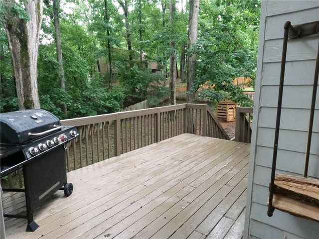 510 Wood Valley Trc, Roswell, GA 30076