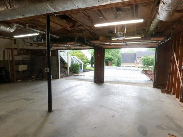 510 Wood Valley Trc, Roswell, GA 30076