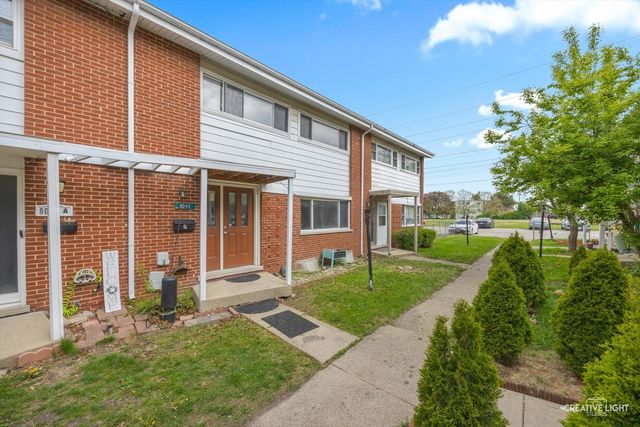 8044 W Lyons Street B, Niles, IL 60714