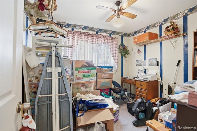 2007 Pearl Avenue, Warren, MI 48091