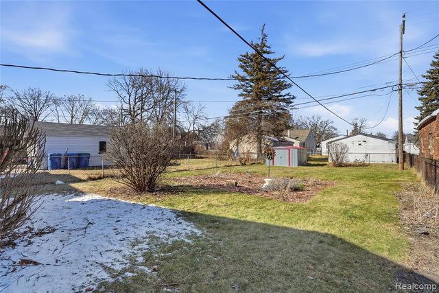 2007 Pearl Avenue, Warren, MI 48091