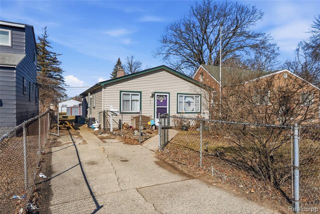 2007 Pearl Avenue, Warren, MI 48091