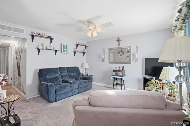 2007 Pearl Avenue, Warren, MI 48091