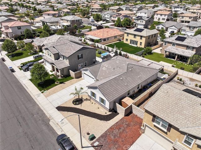 31577 Tudor Court, Menifee, CA 92584
