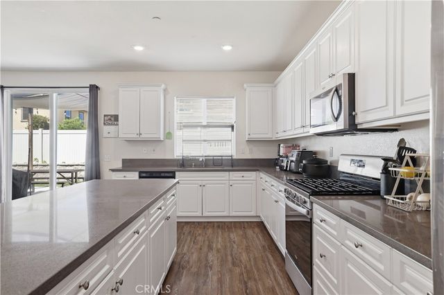 31577 Tudor Court, Menifee, CA 92584