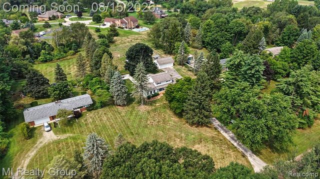 3426 Hadden Road, Rochester Hills, MI 48306
